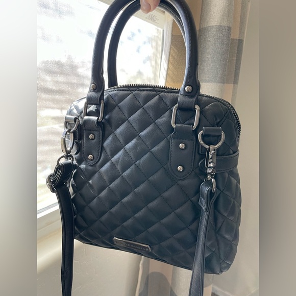 Steve Madden Quilted Convertible Bag - Black with Gunmetal Accents - y2k vintage - Picture 3 of 13
